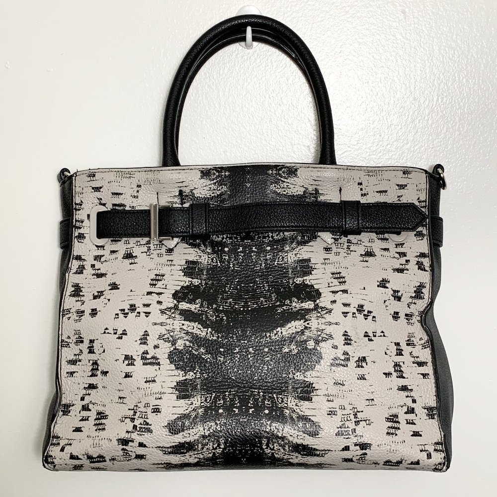 Reed Grey Gray Black Hand Bag Purse